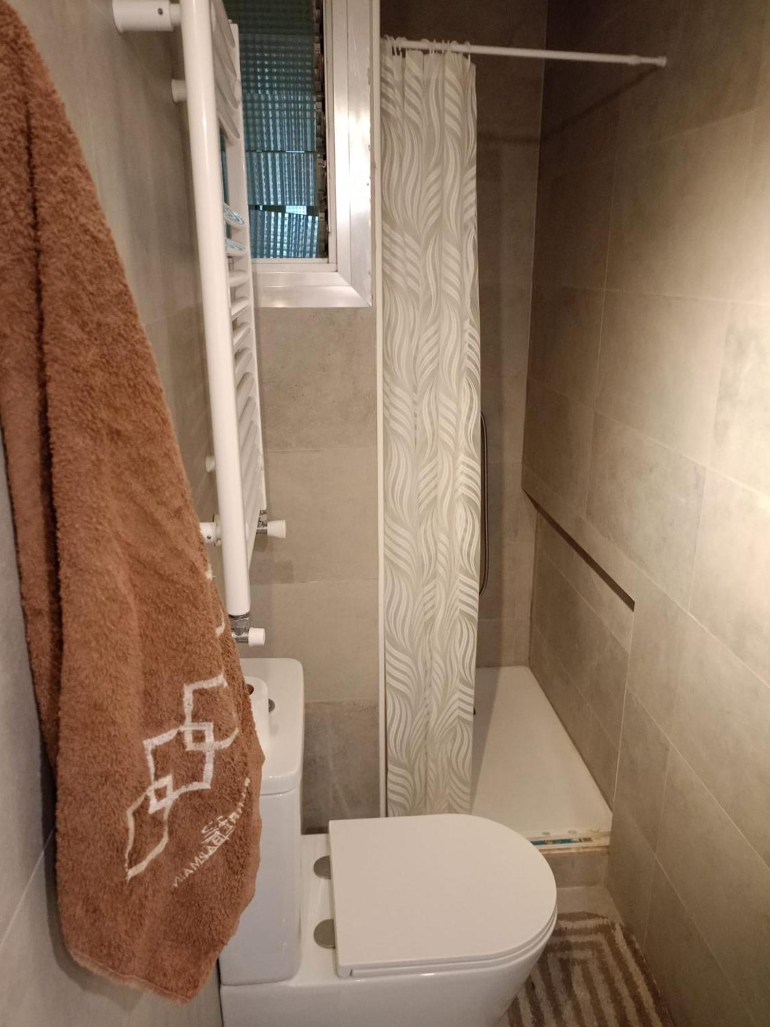 Habitaciones En Apartamento Compartido De Pozuelo de Alarcón Exteriér fotografie